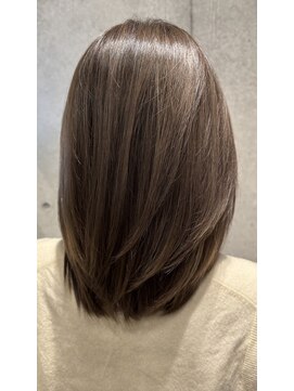 ラブクロムトーキョー オモテサンドウ(LOVECHROME OMOTESANDO) 【大人のイメチェン】ピンクベージュ，前髪、ミディアムレイヤー