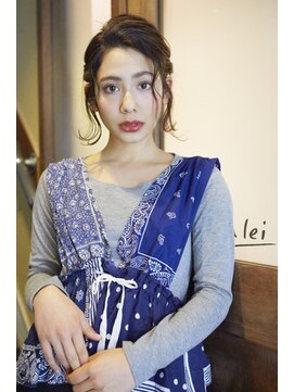 ラレイ(Lalei) 表参道駅/青山　結婚式・二次会・パーティアレンジ　辻幸奈