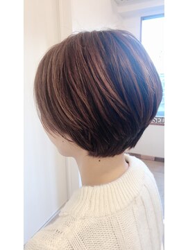 ラナ(Lana) 襟足すっきりショート