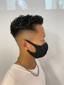 スティミュラス(Stimulus) スキンフェードパーマ