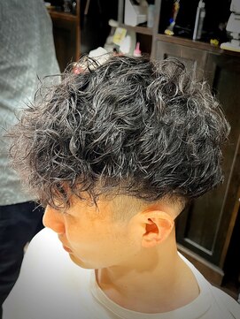 ヒロギンザバーバーショップ 大宮店(HIRO GINZA BARBER SHOP) スペインパーマ　フェード　大宮　さいたま市