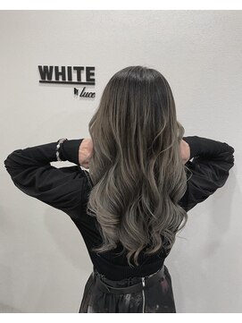 アンダーバーホワイト 阪神西宮店(_WHITE) バレイヤージュ ダークグレージュ