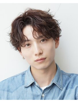 オーシャントーキョー シブヤジンナン(OCEAN TOKYO shibuya JINNAN) ツーブロック波巻き束感流行センターパート