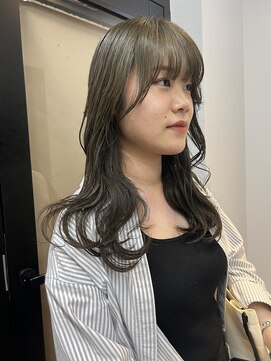 ヌープヘアーアイス(NUUP.hair ici) 大人可愛いブリーチなしオリーブベージュ