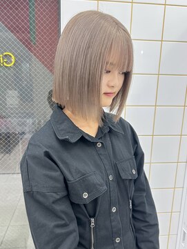 ガーランド(Girland) 【girland】ホワイトベージュ 韓国風/レイヤーカット