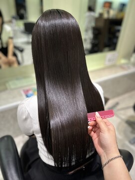 リー 尼崎(Lee) 髪質改善艶カラー 艶髪オージュアトリートメント レイヤーカット