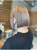 ホワイトベージュ