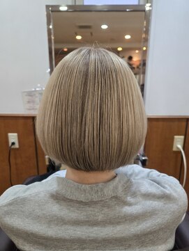 松本平太郎美容室 立川店 【立川　ショートボブ　白髪ぼかし　40代50代60代70代◎】