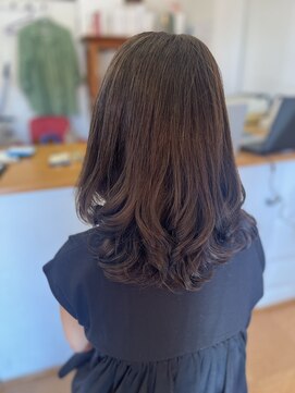 ヘアーコンセプト(HAIR CONCEPT) コテ巻き風パーマ