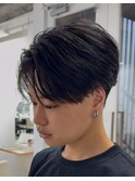 刈り上げニュアンスパーマセンターパート