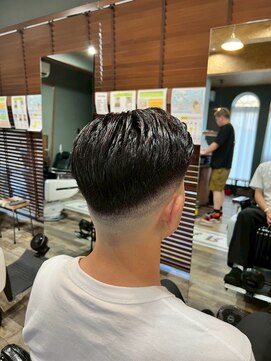 スタンドバーバー 柏(STAND BARBER) サーフカール/スパイキーショート/ブルーブラック