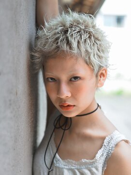 カライング(ing) 大人可愛いマッシュショートボブウルフカット◎30代40代50代60代