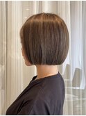 ぱつっとボブ×たっぷりハイライト  