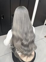 ラピス 大阪アメ村店(Lapis)&nbsp;シルバーカラー/ハイトーン/ケアブリーチ/ギャルヘア
