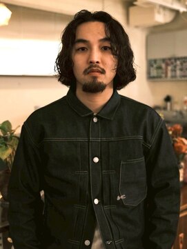 ランプ 代官山(the lamp) 大人ゆるめスパイラルパーマミディアムセンターパート