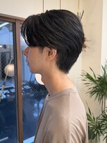 ピコット(P cott)&nbsp;毛流れセンターパートフェザーパーマ外国人風メンズカット