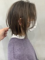 ヘアーワークスヴィクサス(HAIR WORKS VIXUS) 【山口祐子】アッシュベージュ/切りっぱなしボブ