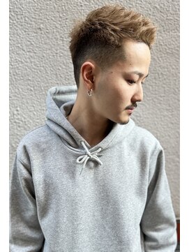 フランクスバーバーリザーブ 人形町店(FRANK’S BARBER RESERVE) アップバングテーパーフェードバーバースタイルS