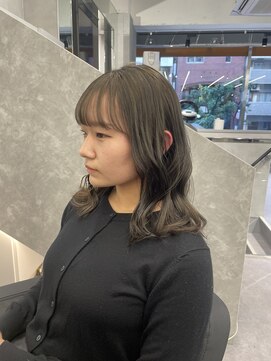 ファイブバイジエクト 堀江(FIVE by The Ect) オリーブグレージュ　グレージュ　ブリーチカラー　ダブルカラー