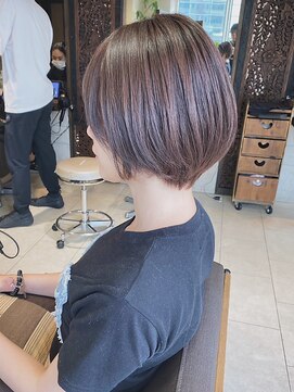 ヘアリゾート粋 ティガ 池袋店(tiga) ショートボブ/レイヤー/まろやかブラウン