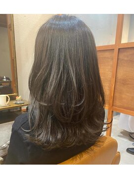 グロース(growth) レイヤー×オリーブグレージュ