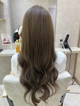 ジーナ 本八幡(Zina) 透明感マットベージュ×レイヤーカット　Zina 本八幡