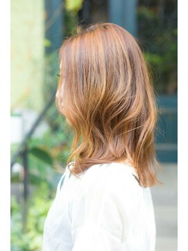 ビバーチェ(Vivace) クセ毛風ヘアで女度ＵＰ