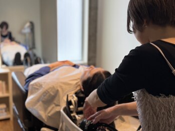 フリーサロントイロヌック(free salon toiro nuk)の写真/スパニストオーナーによるヘッドスパに特化した、マンツーマンの贅沢サロン♪日常の疲れを解きほぐします＊