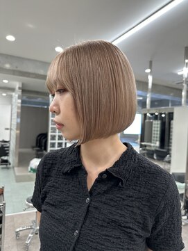 サンク 原宿 表参道(cinq) ミニボブミルクティーベージュ透明感カラー暖色カラー