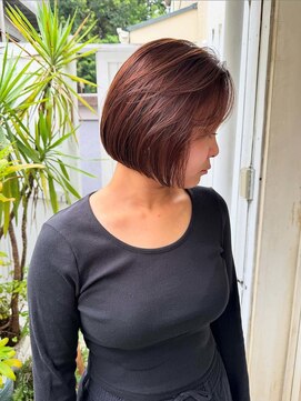 アデ オモテサンドウ(ade omotesando) ダブルカラーで叶えるナチュラルレイヤーボブ