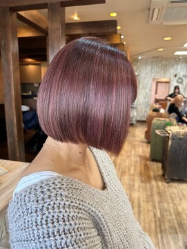 モアムー(Moremuu) 【Makoto】カシスピンク ボブ