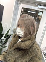 グロウ 渋谷西口(grow)&nbsp;ホワイトグレージュ、レイヤーボブ