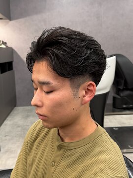リッチブランドアンドコー 守口店(Rich Brand&Co) フェザーアップ バーバースタイル フェードカット メンズカット