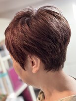 サロン ド 榮(Salon de 榮)&nbsp;丸さを出しながら流れるショートスタイル