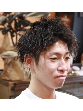 カイバーバーバイウッズ(Kai Barber by woods) men's cut perm