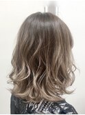 グラデーションカラー×グレージュ〔内形歩美〕