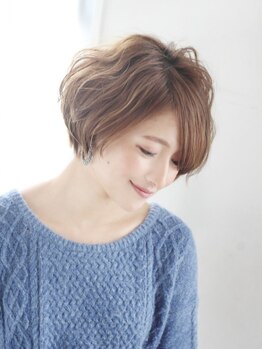 モッズヘア 藤岡店(mod's hair)の写真/白を基調とした落ち着いた店内で話しやすいスタッフと居心地の良い空間で自然と悩みも相談しやすい♪