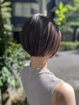 ロイド(Royd.) 大人女性おさまり小顔ショートボブ