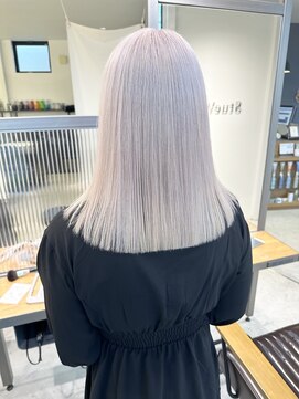 ストゥー(StueW.) ホワイトカラー【ハイライト】【ハイトーン】【倉敷】【岡山】