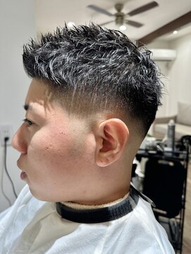 ノア(NOA) ビジネススタイル フェード短髪