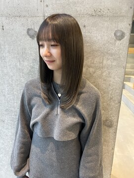 カケル(×.) サラサラ艶髪レイヤーカット×オリーブグレージュ