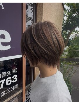 ヘアアンドスパ ベル(Belle) ショートボブ・ハイライト・グレージュ・ラベンダー・カッコいい