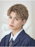 ハイトーンカラーフェザーパーマニュアンスパーマセンターパート