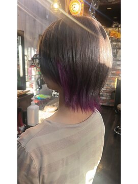 ミディアムウルフインナーカラーピンクパープルミディアムウルフ