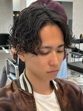 エルマーク 本山(L-MARK) センターパート/フェザーパーマ/スパイラルパーマ/men's
