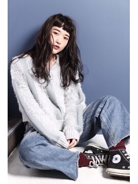 アイノア ソワン(AInoa Soins) 大人可愛い無造作ウェーブ