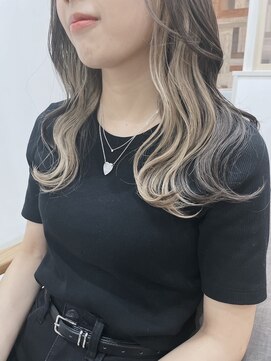 オーシー 志比口店(O'sea) イヤリングカラー×ホワイトベージュ