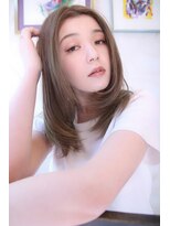 ブーケ(BOUQUET)&nbsp;美肌見せカラー&丸顔カバーも！たっぷりレイヤーの今っぽミディ