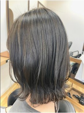 モーラ 鳳店(MOLLA) ハイライト　アッシュベージュ　外はね