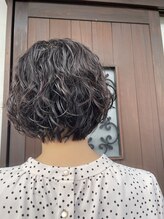 ヘアーサロン レンリ ミディアムパーマスタイル
